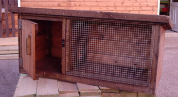 Rabbit Hutch 2 Poultrymad©